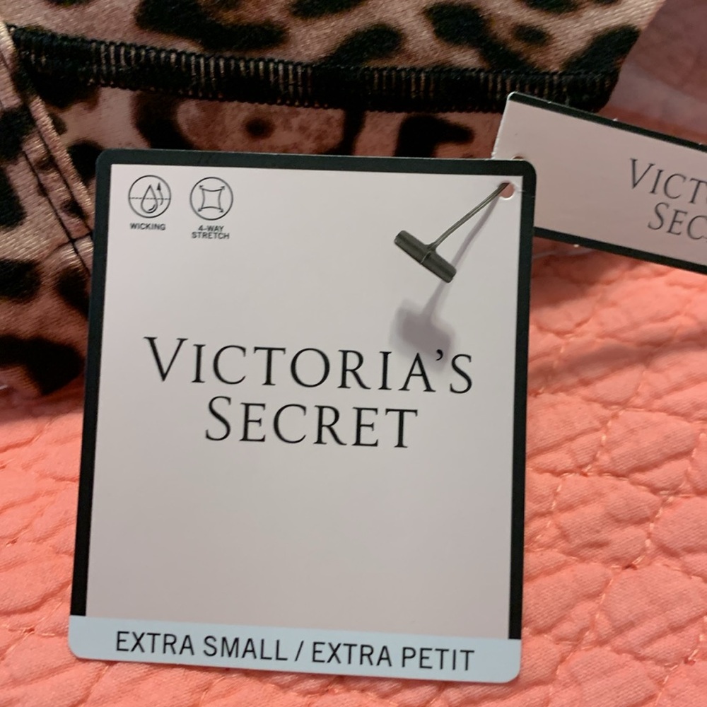 Victoria Secret Sports Bra - Picture 9 of 11